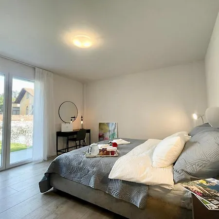 Modern House Apartament Menaggio