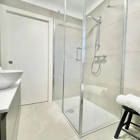 Modern House Apartament Menaggio