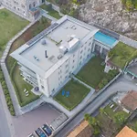 Modern House דירה