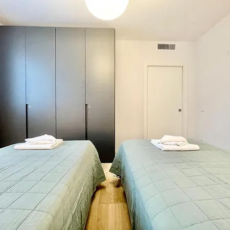 Modern House Apartment *