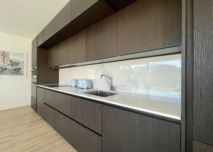 アパート Modern House *