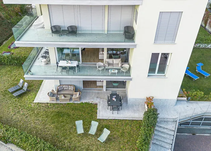 Modern House Apartman